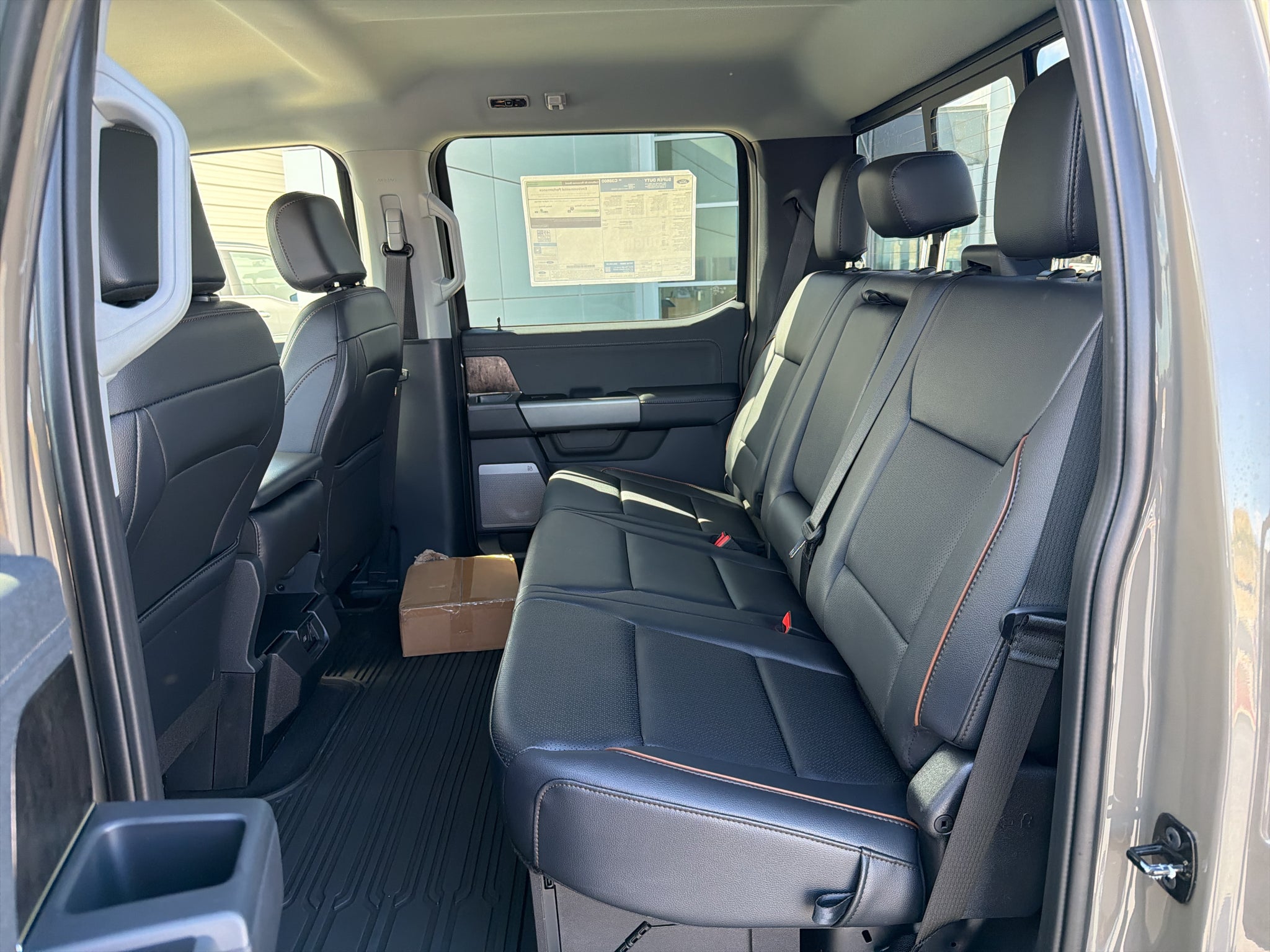 2027 Ford F-350 F-350® Lariat®