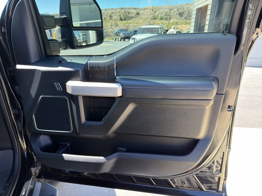2020 Ford F-350 LARIAT