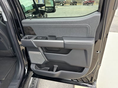 2025 Ford F-350 F-350® Lariat®