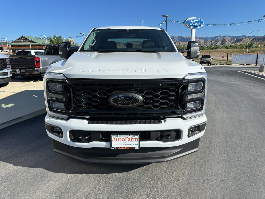 2026 Ford F-350 F-350® Lariat®