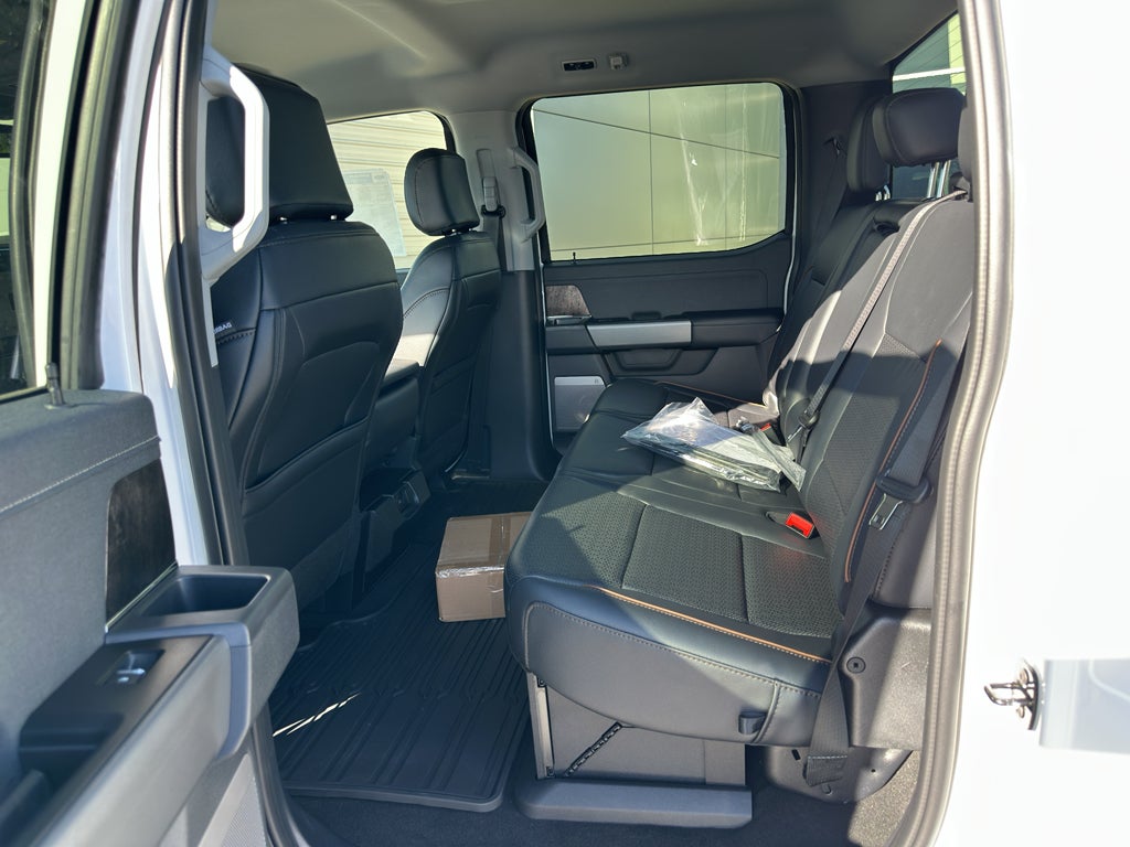 2026 Ford F-350 F-350® Lariat®