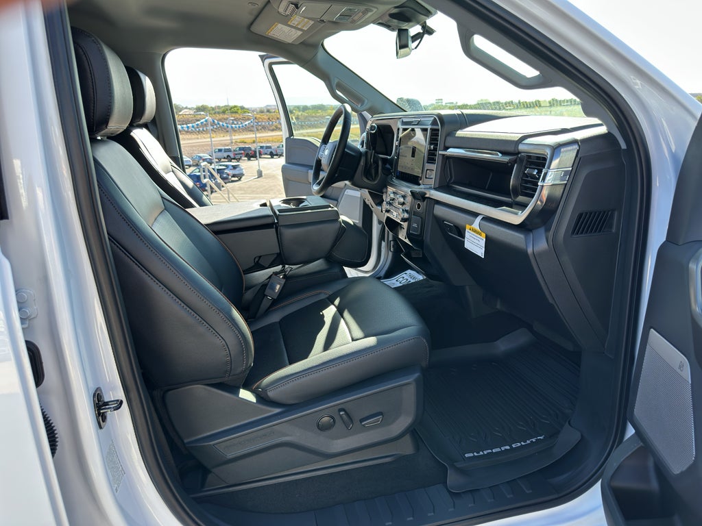 2026 Ford F-350 F-350® Lariat®