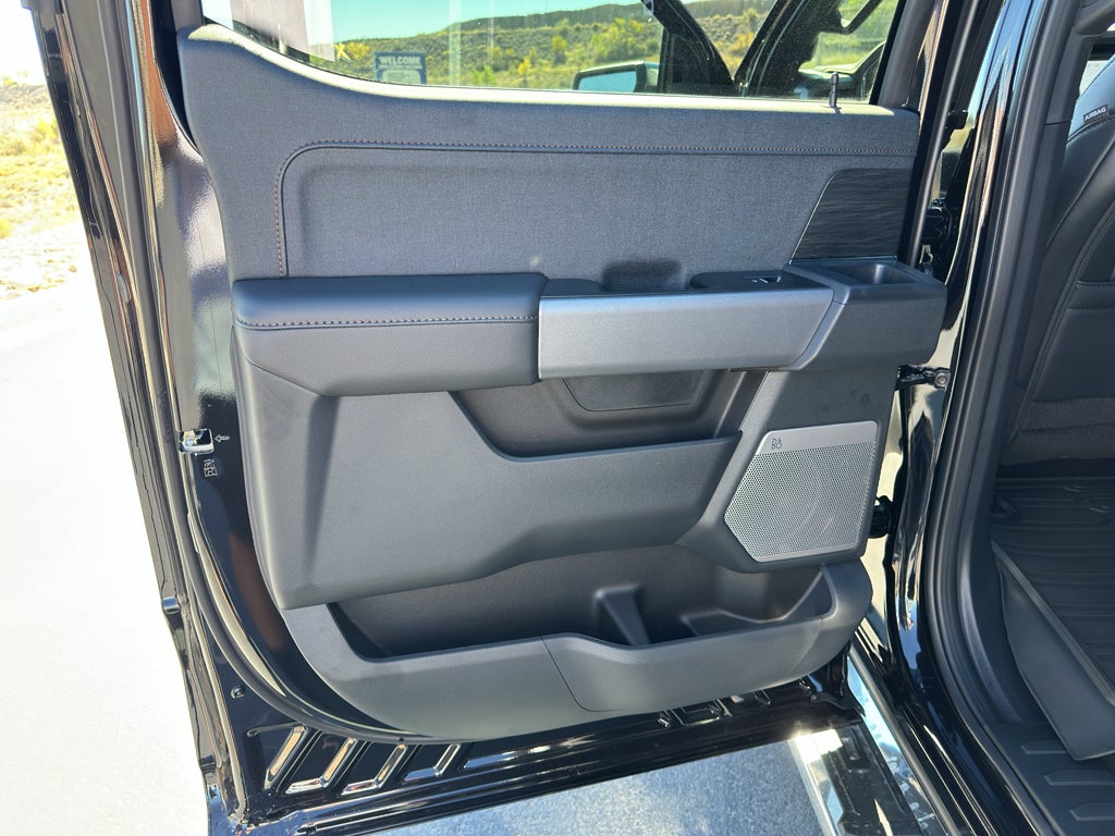 2025 Ford F-150 Lariat®