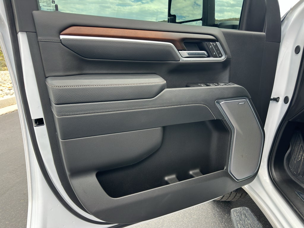 2025 GMC Sierra Denali