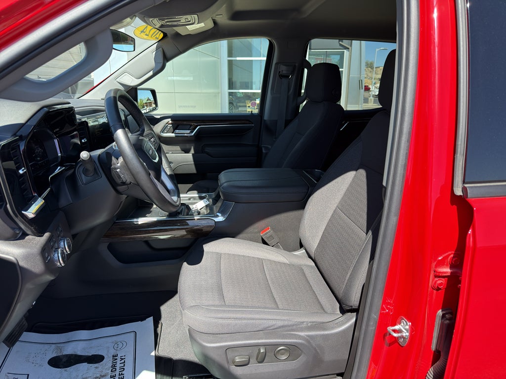 2024 GMC Sierra Elevation