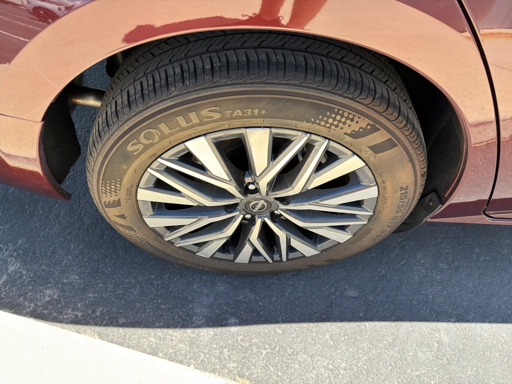 2025 Nissan Altima SV