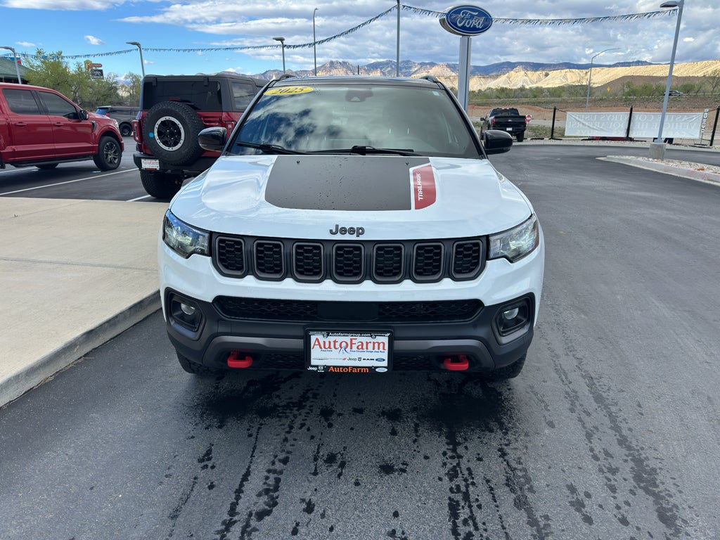 2025 Jeep Compass Trailhawk