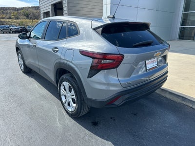 2025 Chevrolet Trax LS