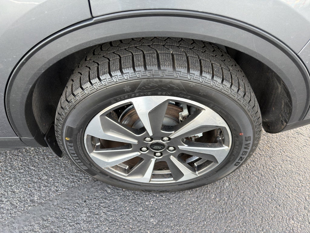 2025 Ford Escape Platinum