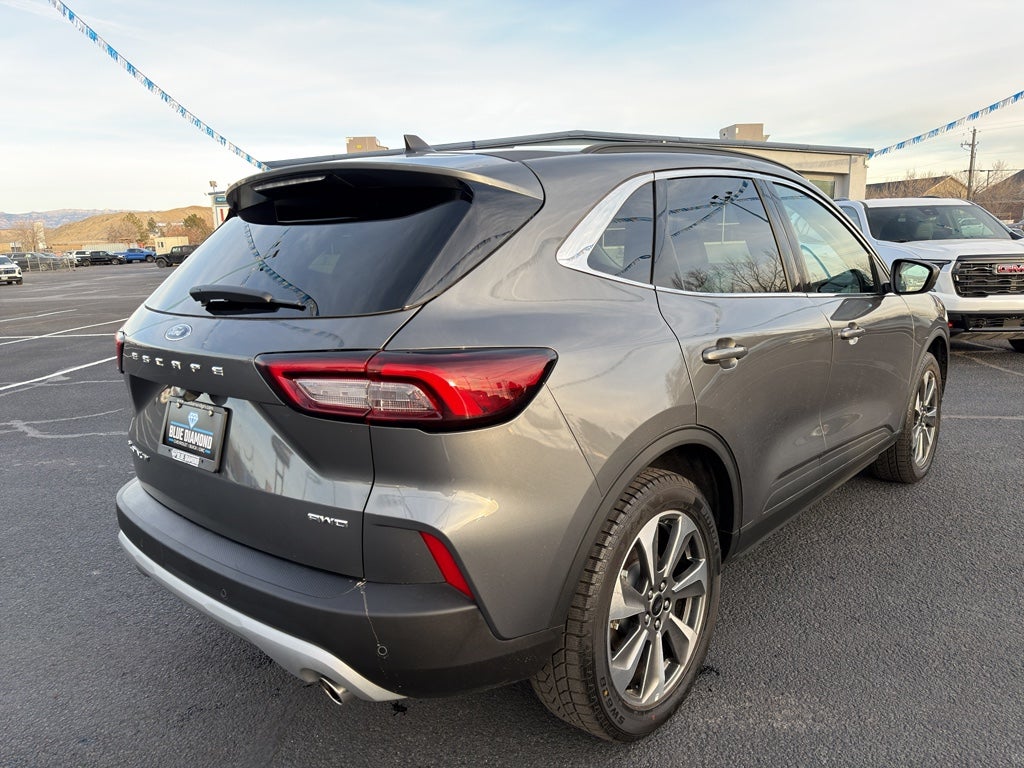 2025 Ford Escape Platinum
