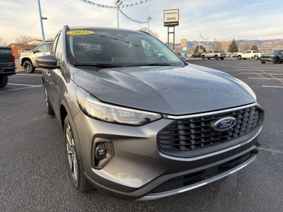 2025 Ford Escape Platinum