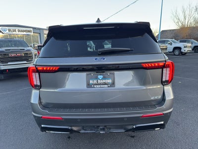 2025 Ford Explorer ST-Line