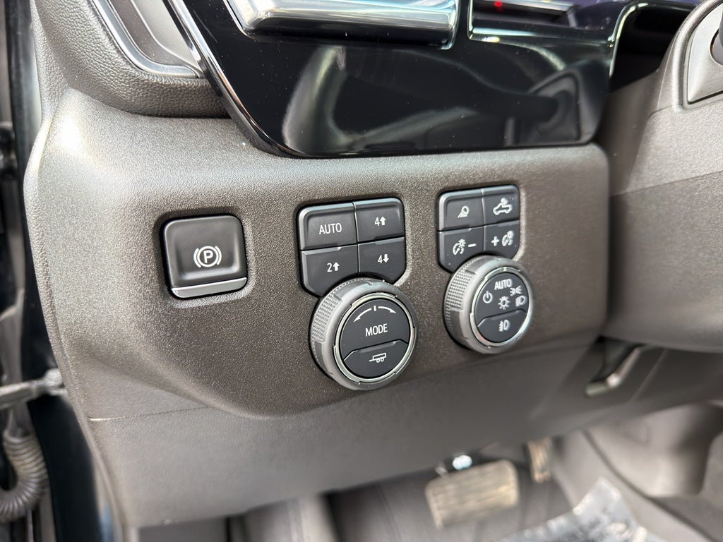 2025 Chevrolet Silverado LTZ