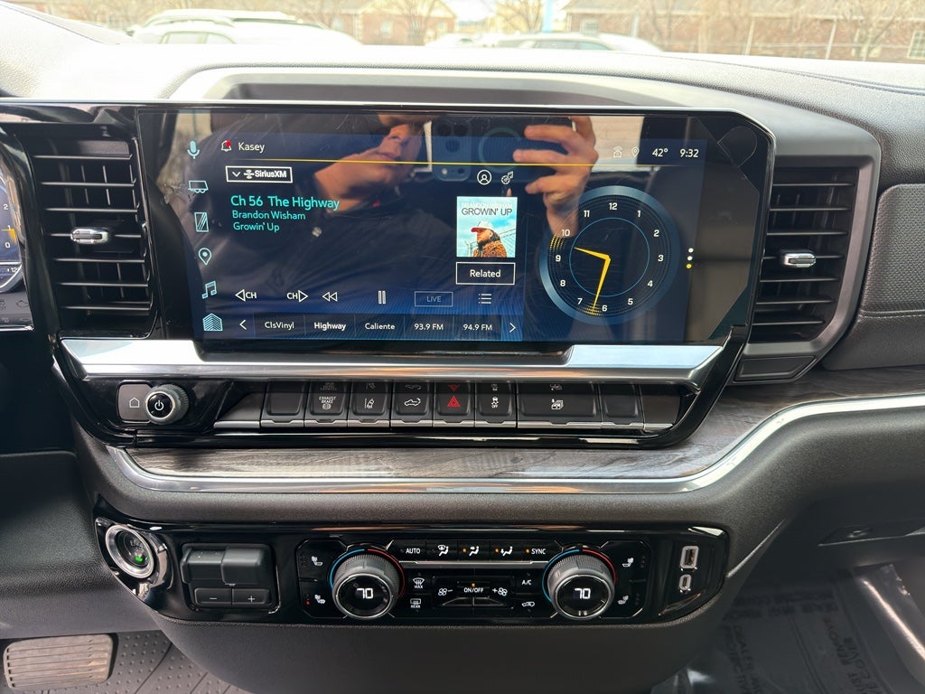 2025 Chevrolet Silverado LTZ