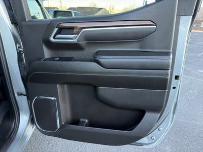 2025 Chevrolet Silverado LT