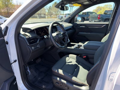 2024 GMC Acadia AWD AT4