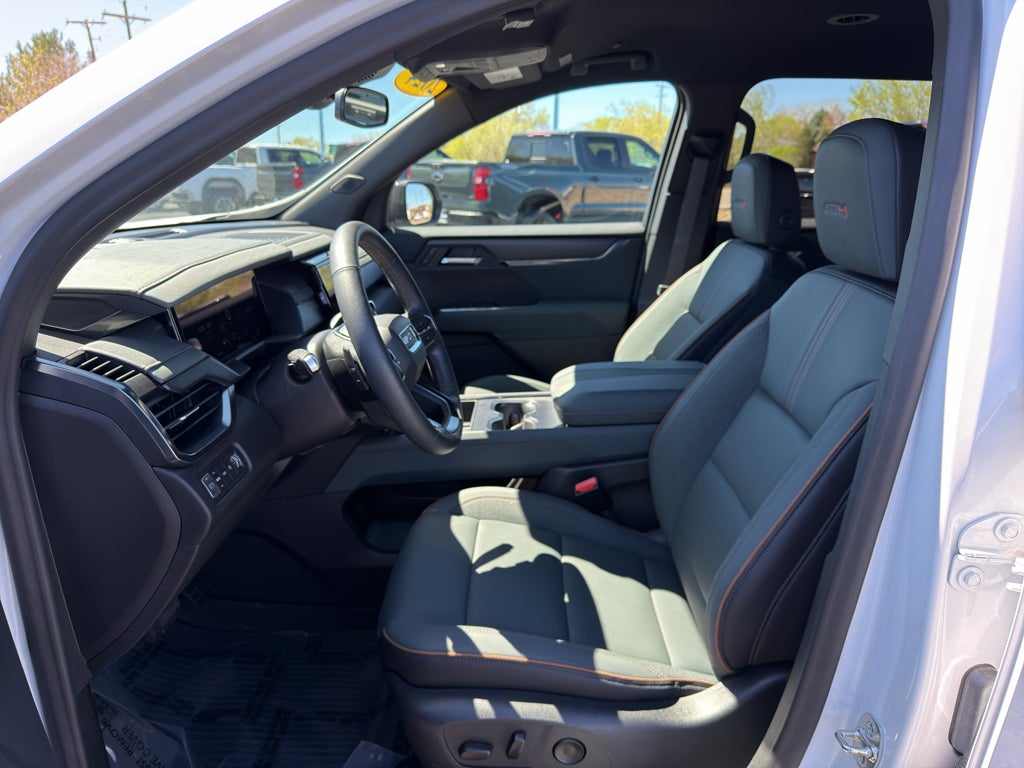 2024 GMC Acadia AWD AT4