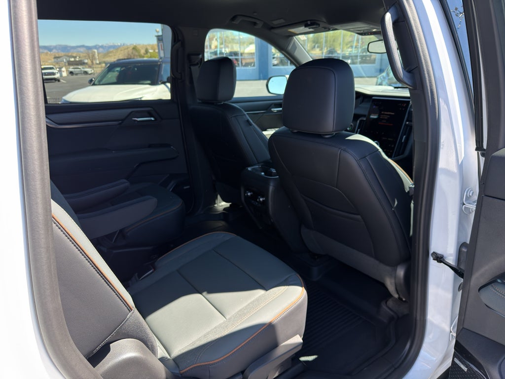 2024 GMC Acadia AWD AT4