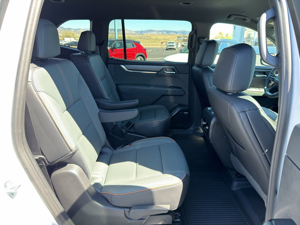 2024 GMC Acadia AWD AT4