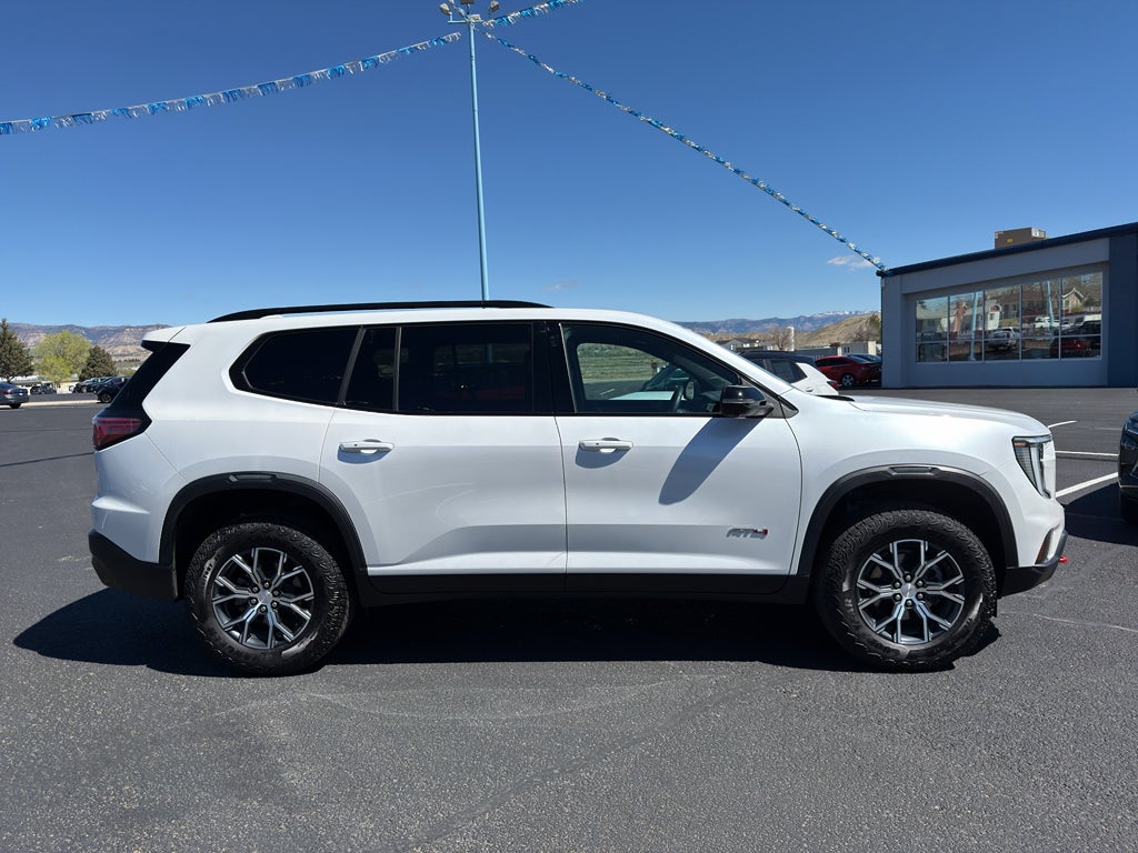 2024 GMC Acadia AWD AT4