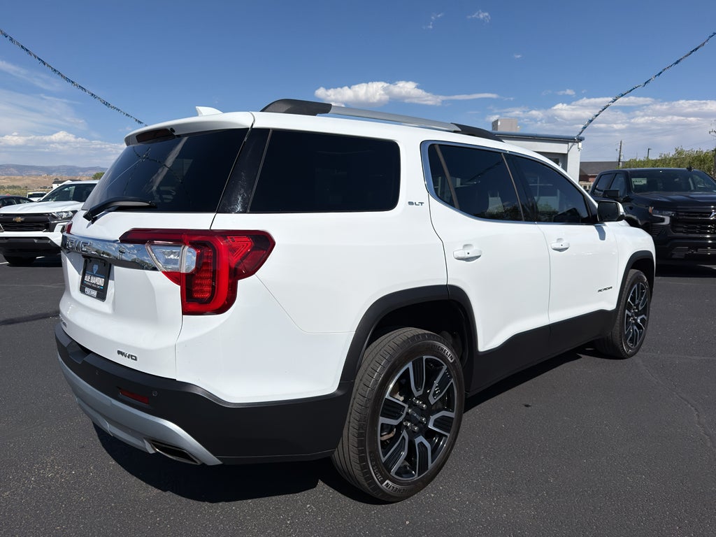 2023 GMC Acadia SLT
