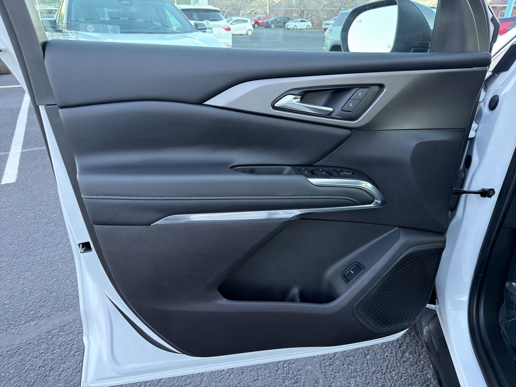 2025 Chevrolet Traverse AWD LT