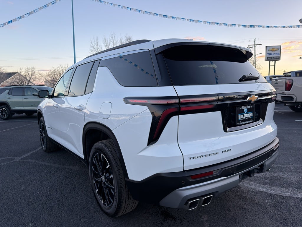 2025 Chevrolet Traverse AWD LT
