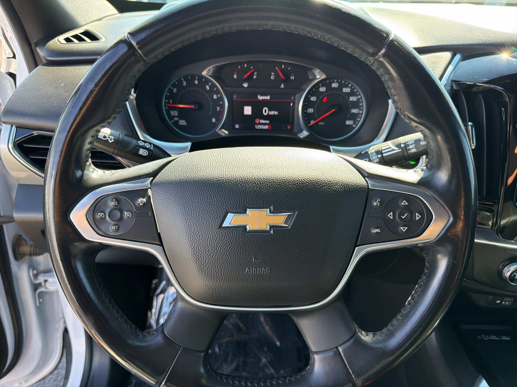 2022 Chevrolet Traverse LT Leather