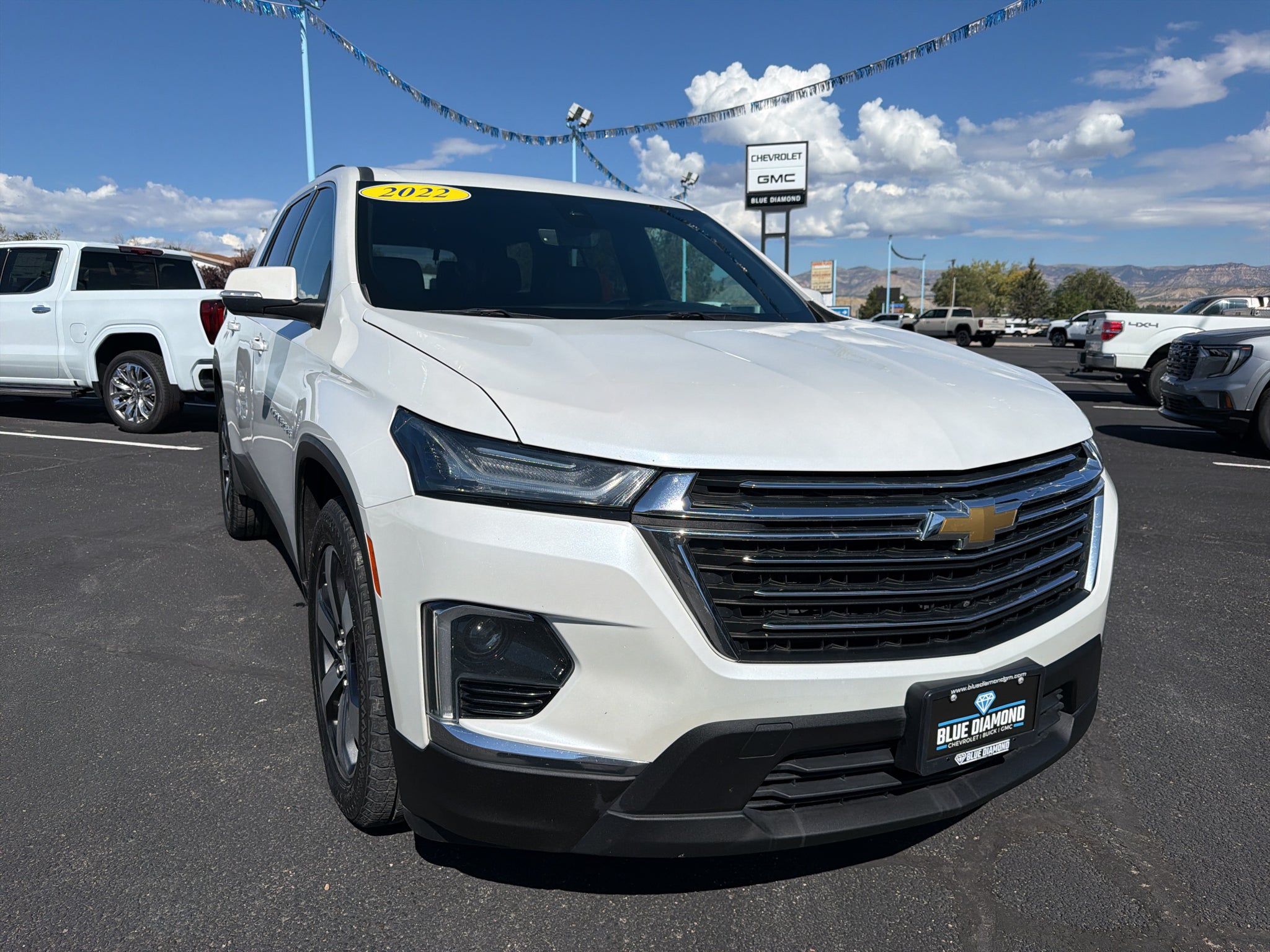2022 Chevrolet Traverse LT Leather