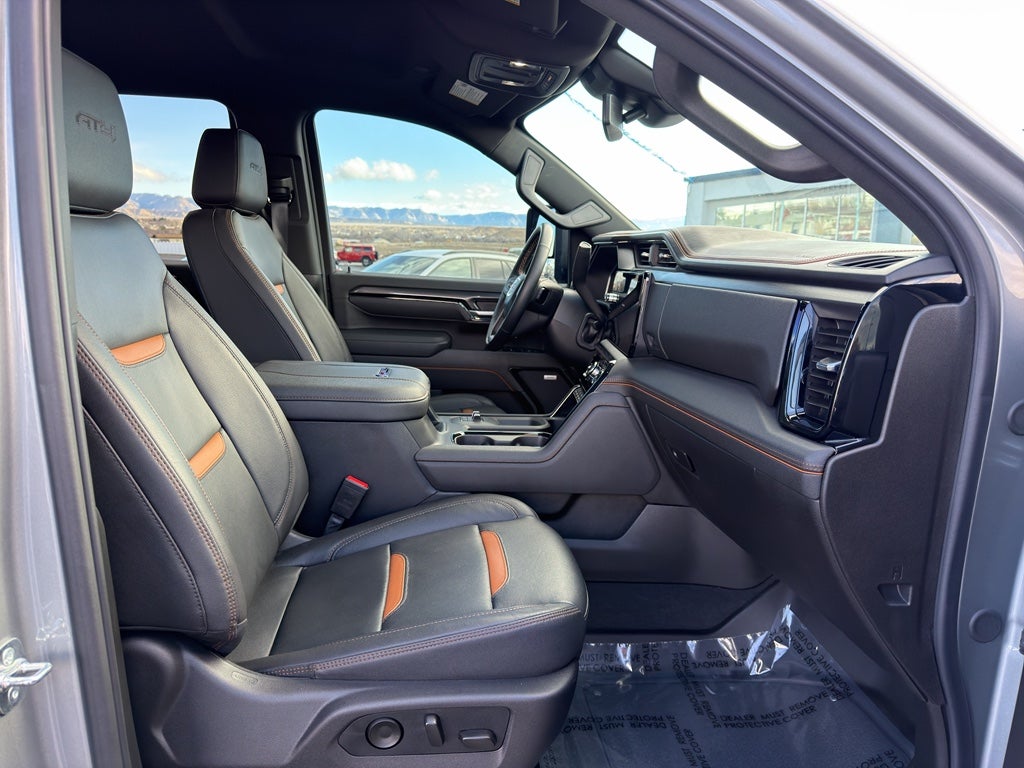 2025 GMC Sierra AT4