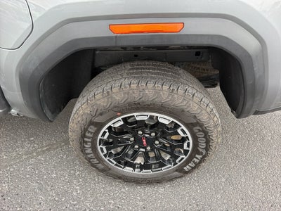 2026 GMC Canyon 4WD AT4