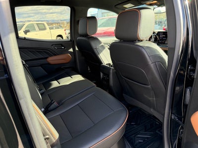 2023 GMC Canyon 4WD AT4