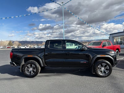 2023 GMC Canyon 4WD AT4