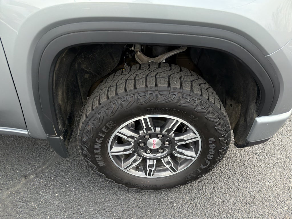 2025 GMC Sierra AT4