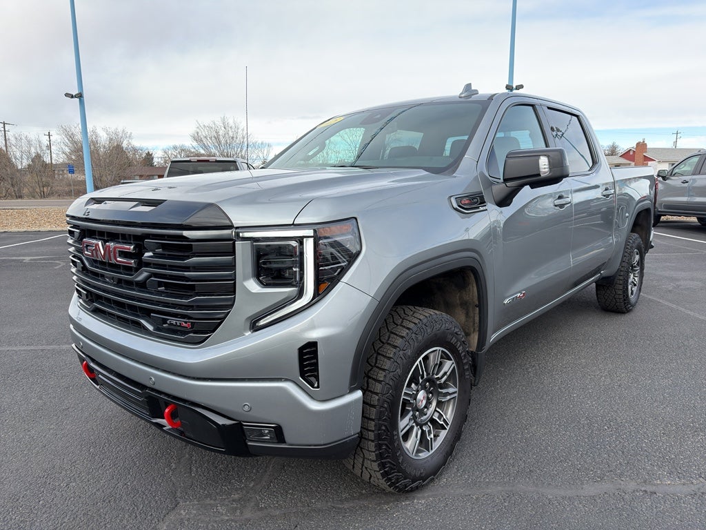 2025 GMC Sierra AT4