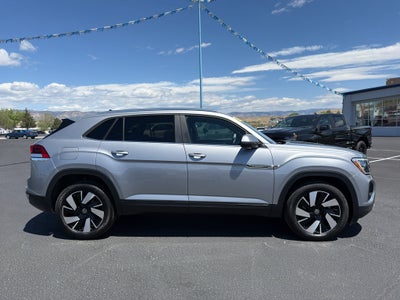 2025 Volkswagen Atlas Cross Sport 2.0T SE w/Technology