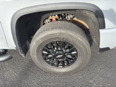 2024 Chevrolet Silverado LT
