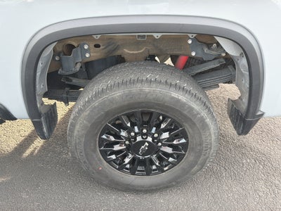 2024 Chevrolet Silverado LT