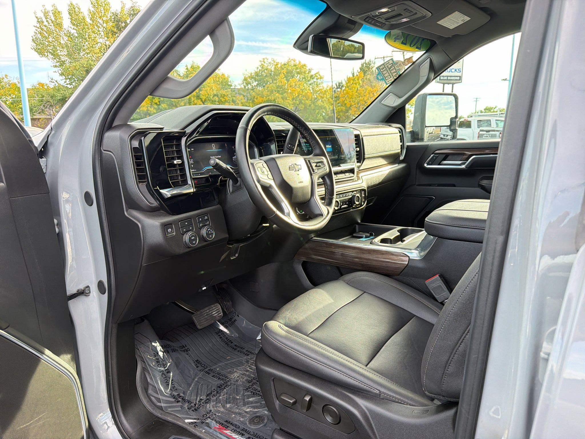 2024 Chevrolet Silverado LT