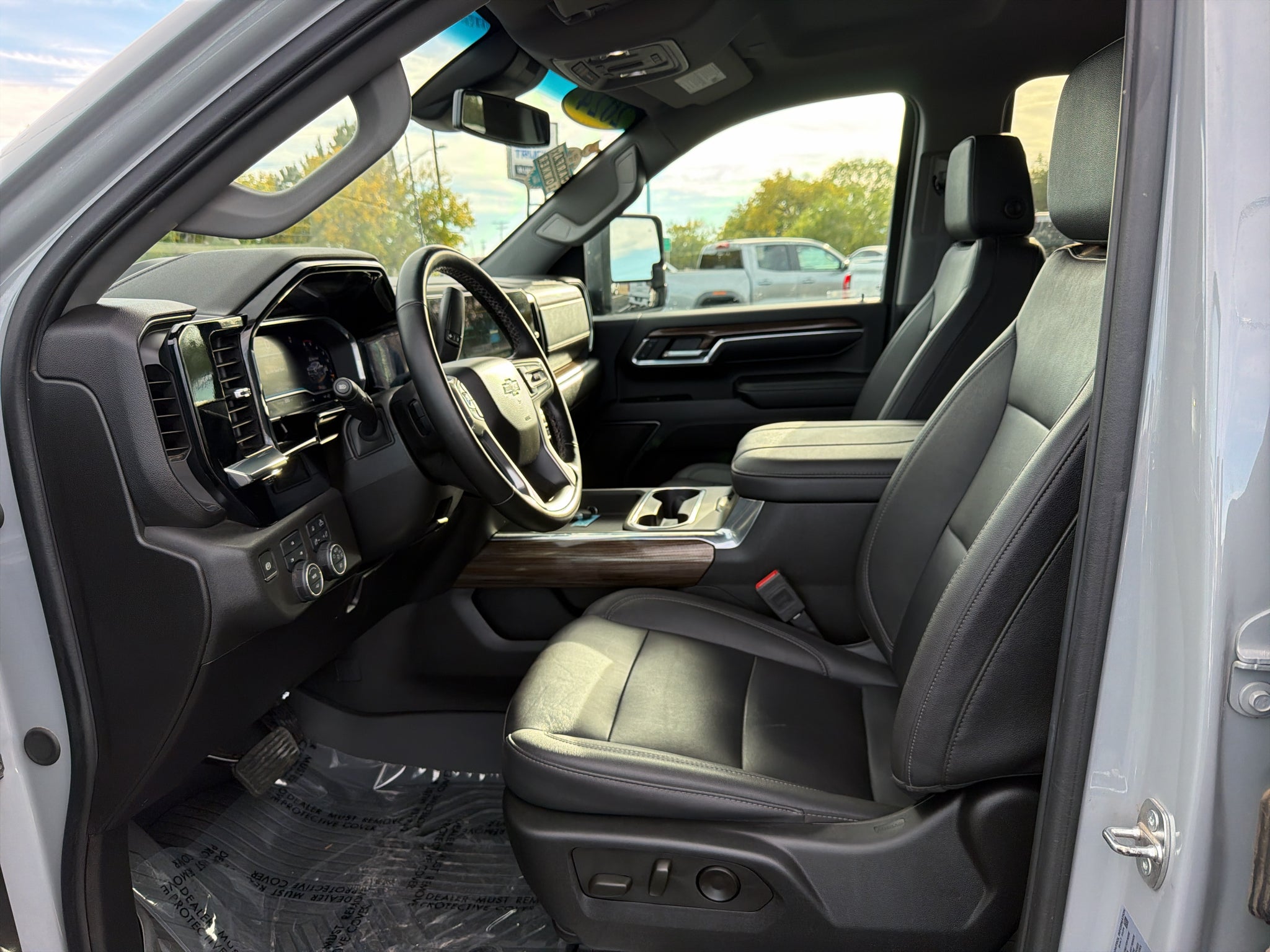 2024 Chevrolet Silverado LT