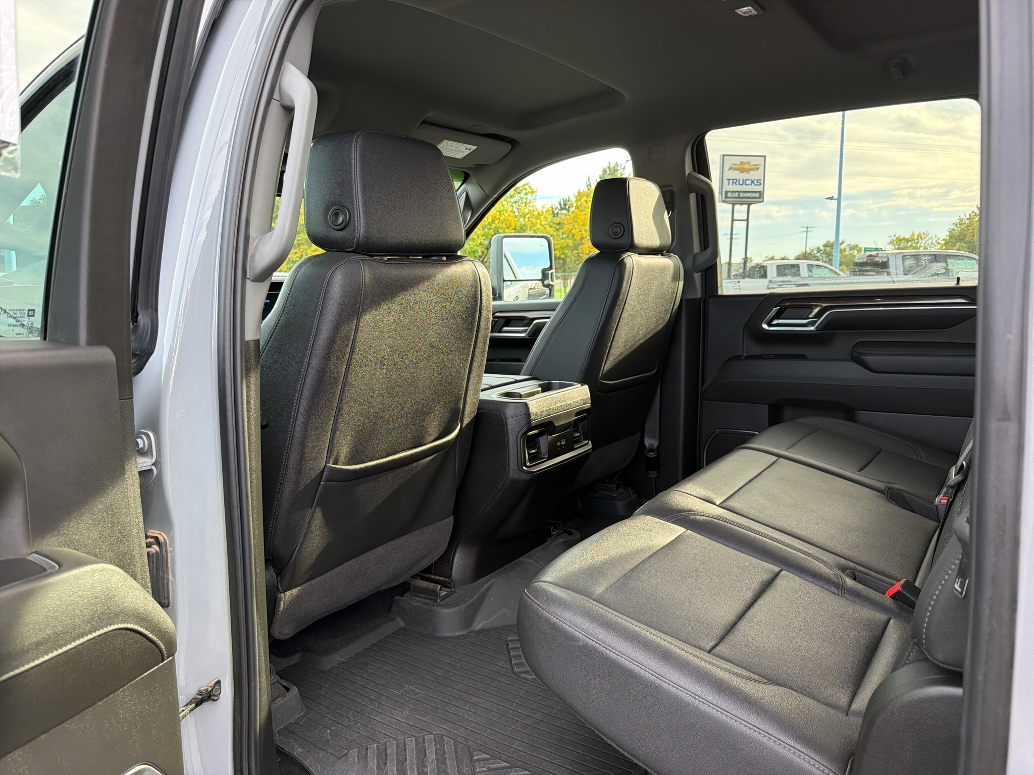2024 Chevrolet Silverado LT