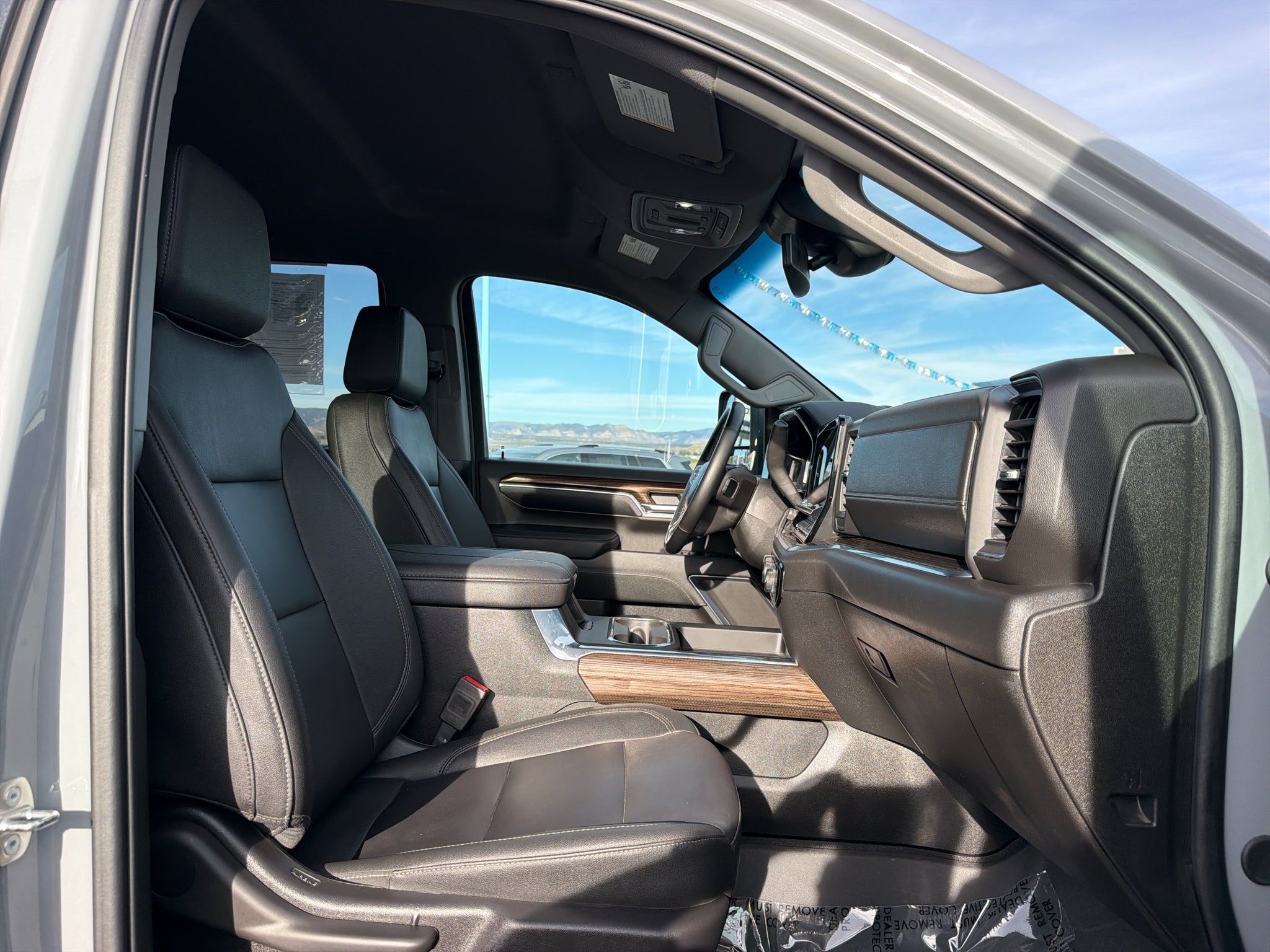 2024 Chevrolet Silverado LT