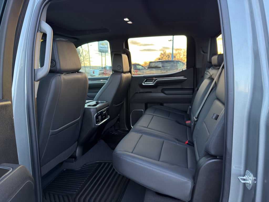 2025 Chevrolet Silverado LTZ