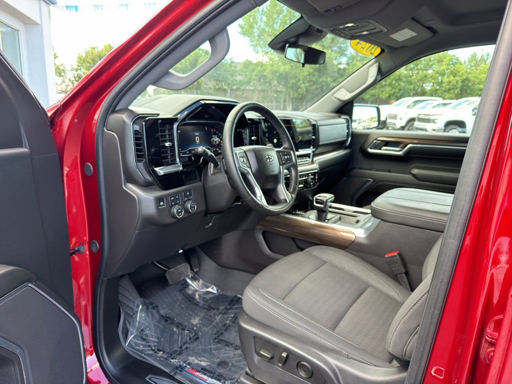 2024 Chevrolet Silverado LT Trail Boss