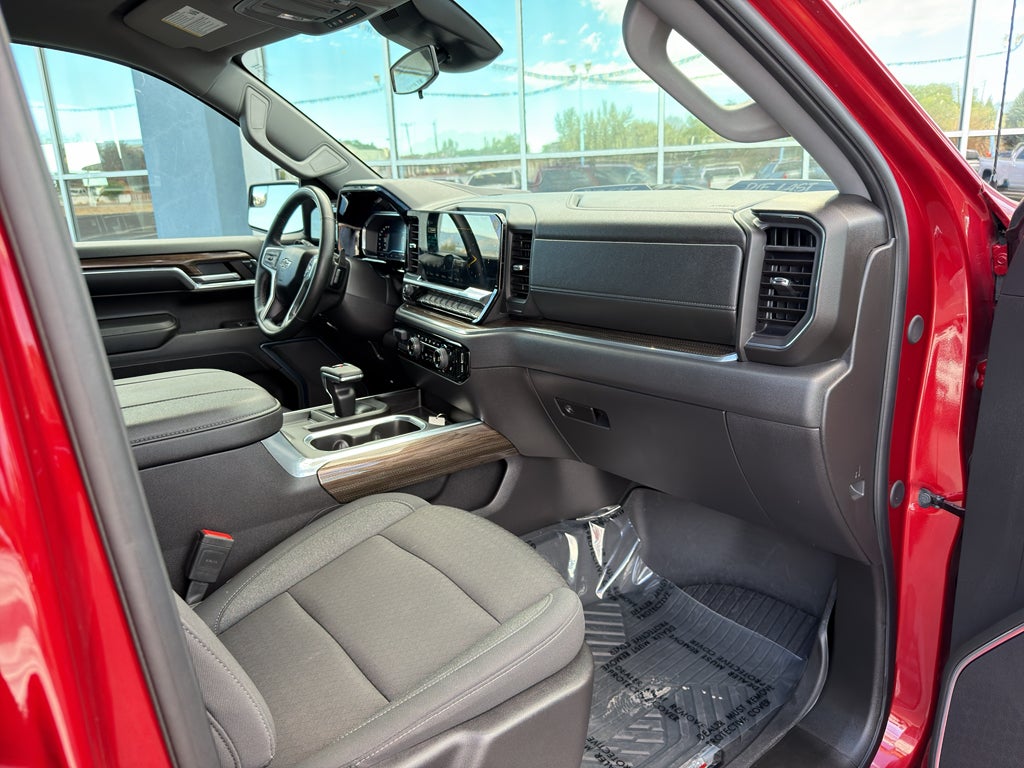 2024 Chevrolet Silverado LT Trail Boss