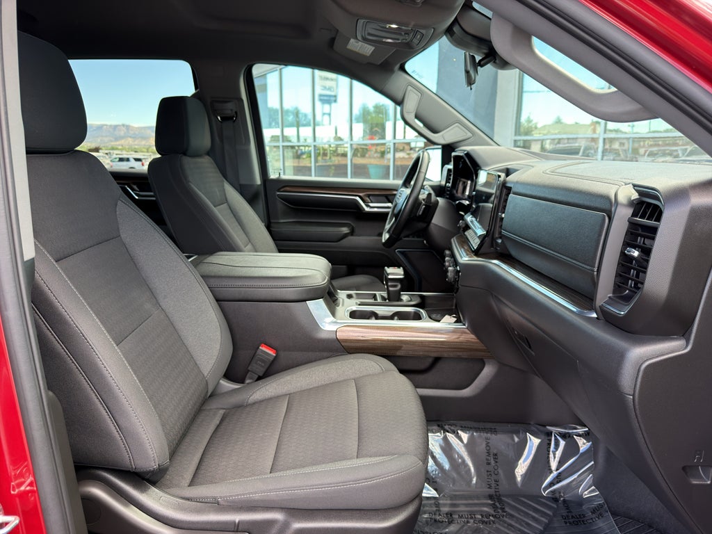 2024 Chevrolet Silverado LT Trail Boss