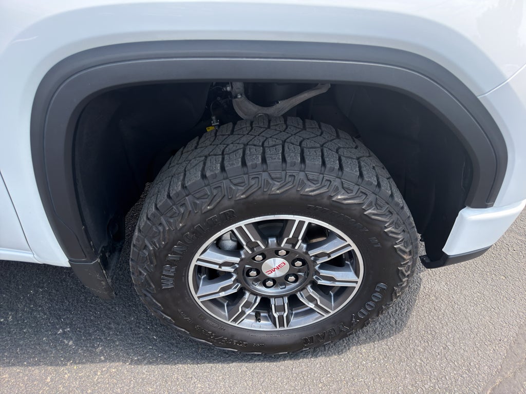 2025 GMC Sierra AT4