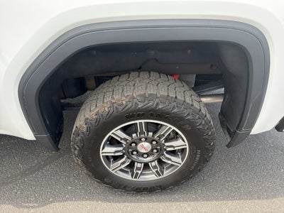 2025 GMC Sierra AT4