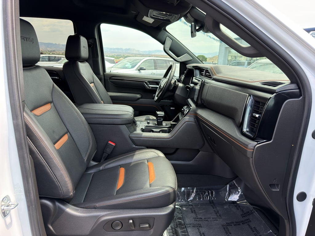 2025 GMC Sierra AT4