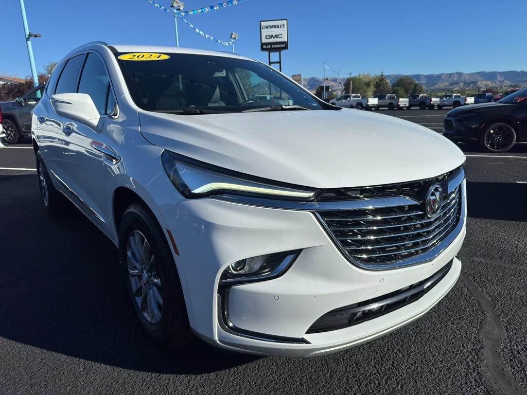 2024 Buick Enclave Essence